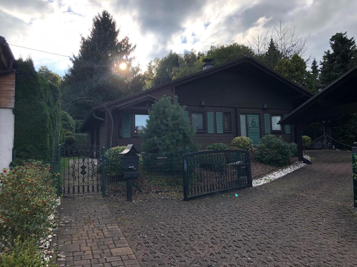 Gemuetliches Holzhaus In Idyllischer Lage Ruppichteroth Eksteriør billede